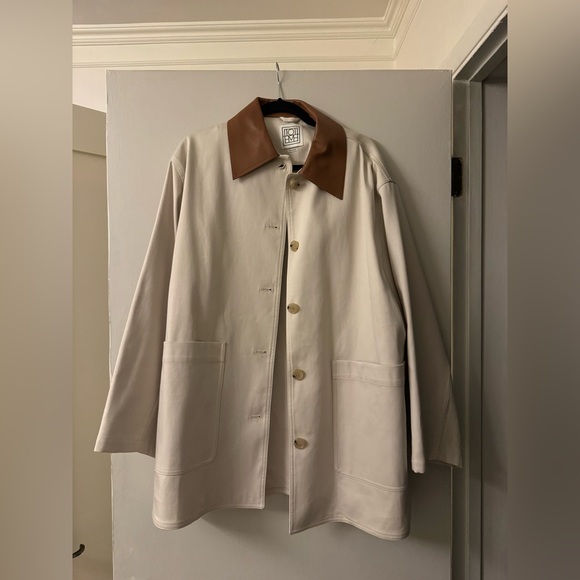 Toteme Tan Coat with Brown Collar - Picture 1 of 4